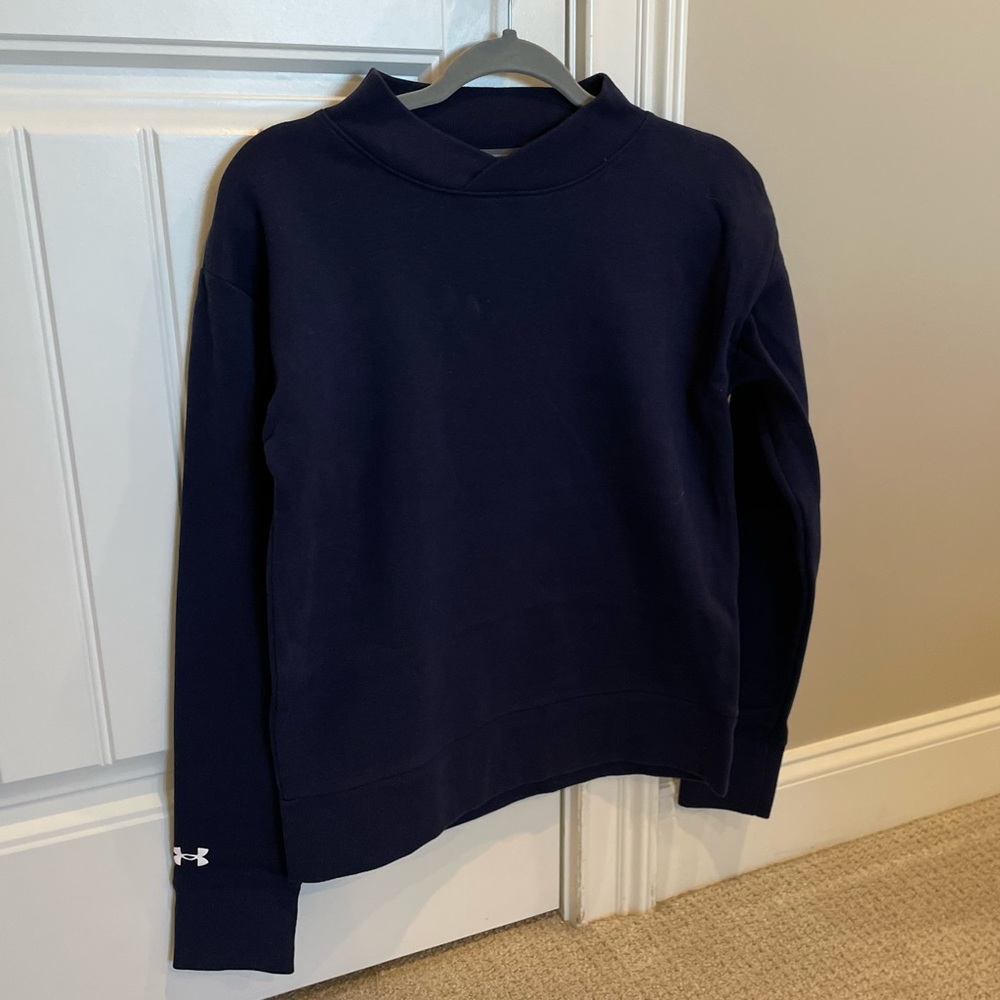 Under Armour navy fleece sweatshirt
